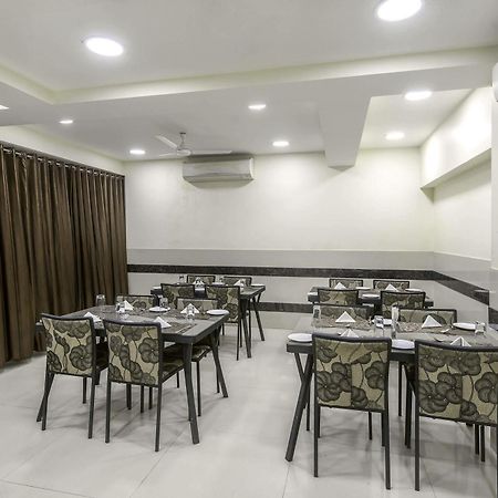 Oyo 16703 Hotel The Platinum كولكاتا المظهر الخارجي الصورة