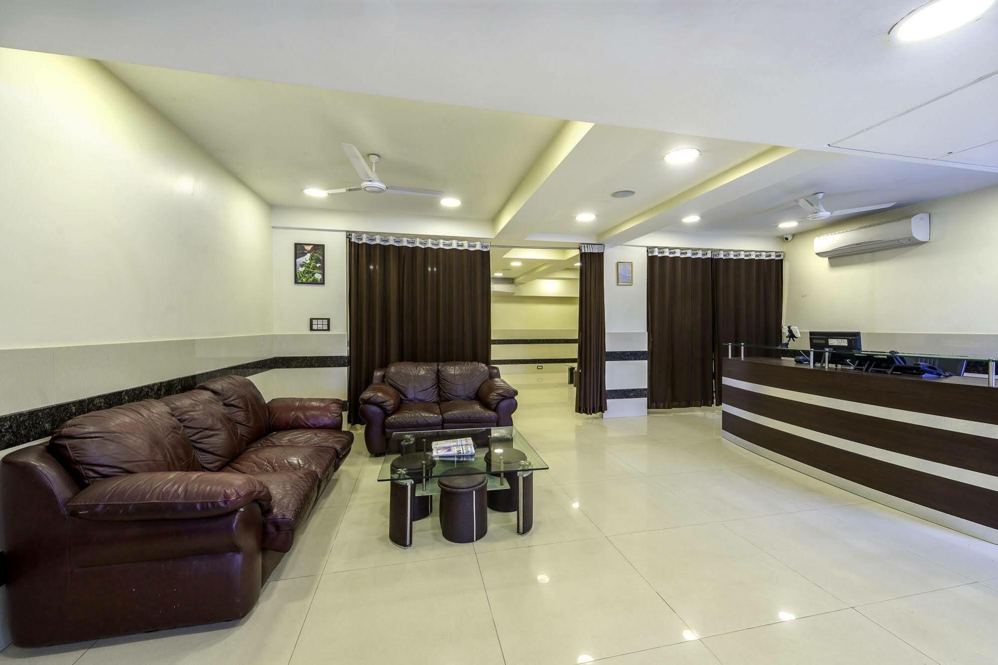 Oyo 16703 Hotel The Platinum كولكاتا المظهر الخارجي الصورة