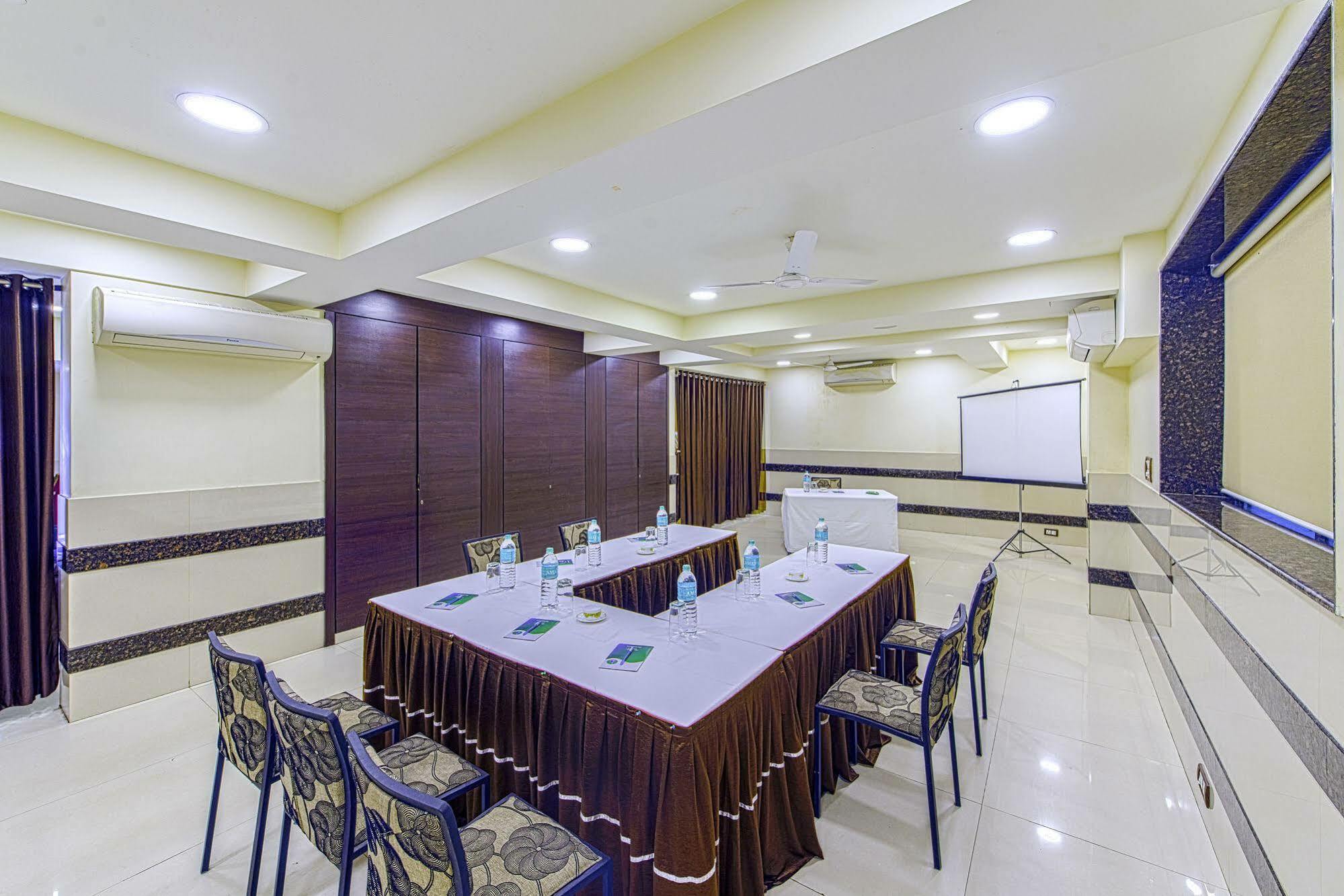 Oyo 16703 Hotel The Platinum كولكاتا المظهر الخارجي الصورة