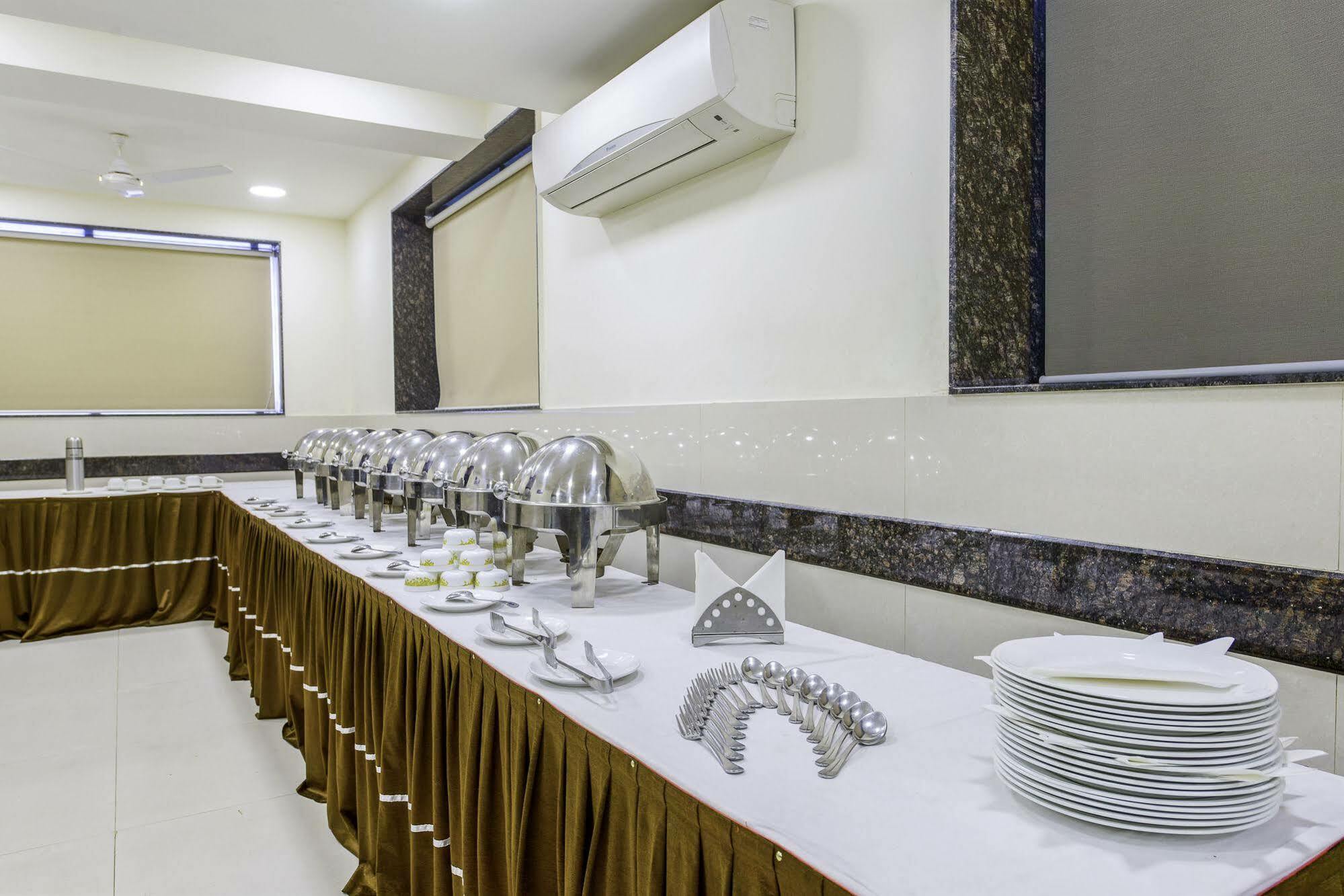 Oyo 16703 Hotel The Platinum كولكاتا المظهر الخارجي الصورة